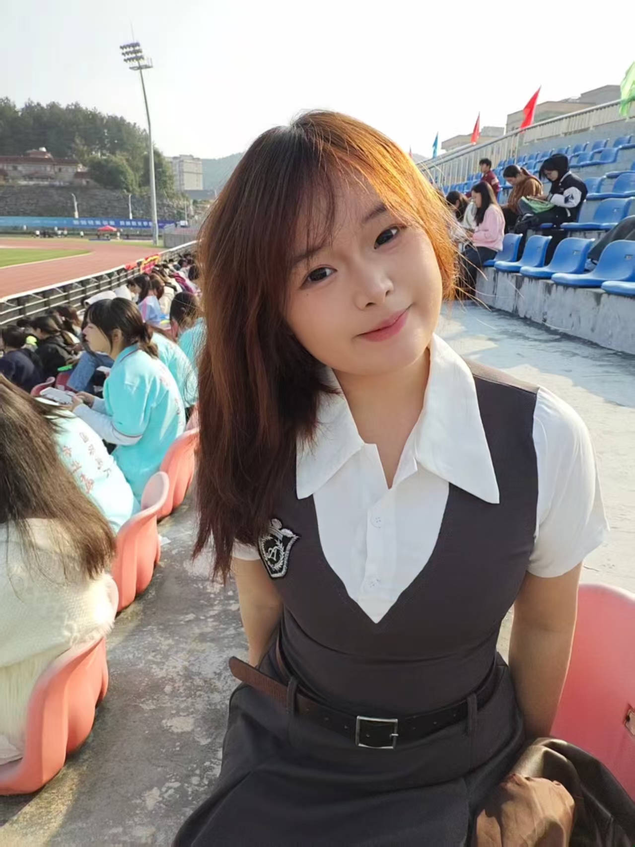 皇冠2登录welcome_那个让老师骄傲的“调皮”班级！30年同学聚会皇冠2登录welcome，还伴有一封来自贵州的感谢信