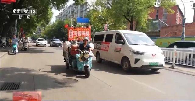 皇冠信用网最高占成_鸡排哥上央视了皇冠信用网最高占成,又爆金句:要想抓住胃,先得抓住心