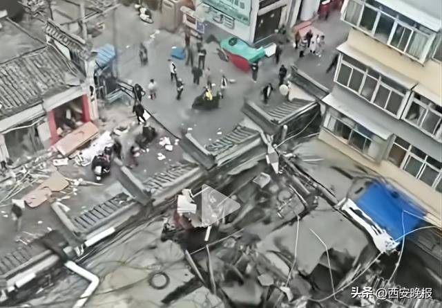 皇冠出租代理
_甘肃兰州一家小吃餐饮店内发生闪爆皇冠出租代理
,致1死2伤;闪爆波及周边5间商铺,多辆车被水泥砖块砸到