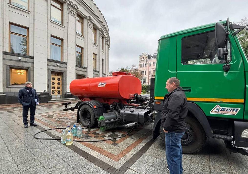 皇冠信用网足球代理_普京下狠手皇冠信用网足球代理，俄军让乌克兰断水断电一片黑暗，一夜间炸回石器时代