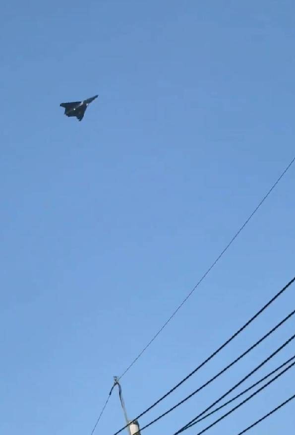 世界杯信用网如何注册_无空速管世界杯信用网如何注册，疑似第二架歼-50：美国精神胜利法，新六代机东亚决战