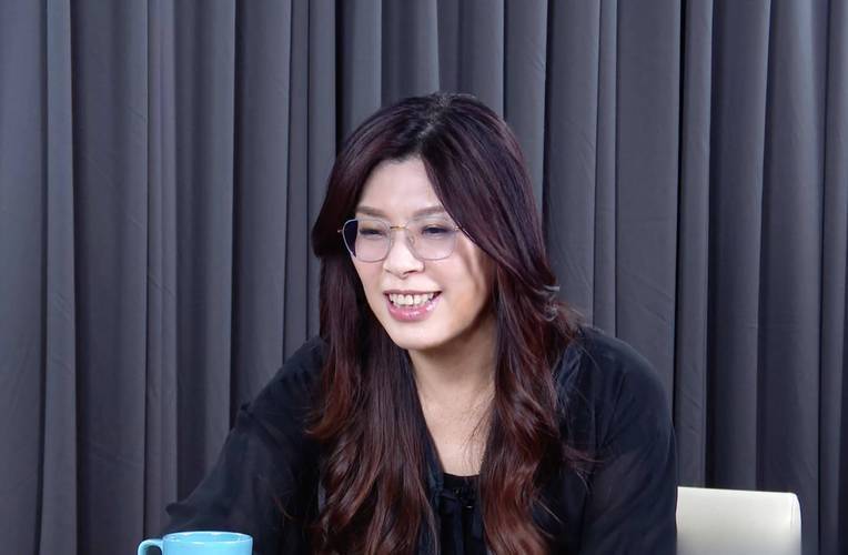 皇冠信用盘会员_两岸和平统一还远吗？登机赴京前皇冠信用盘会员，郑丽文公布人事名单，朱立伦回应特殊，不准打破惯例！