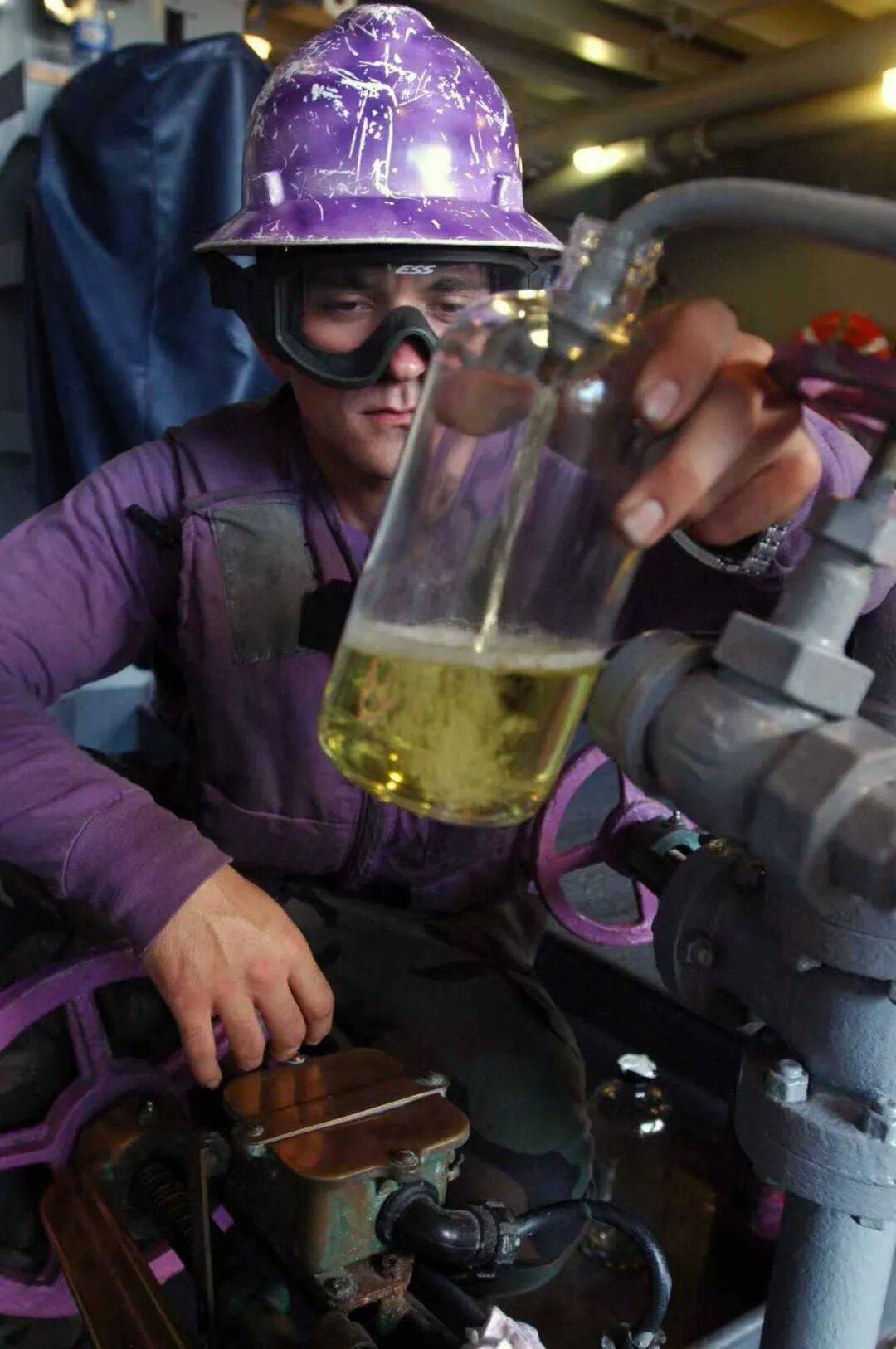 皇冠信用盘如何注册_美海军在南海连摔两架飞机皇冠信用盘如何注册，因电磁攻击？中国军号发文