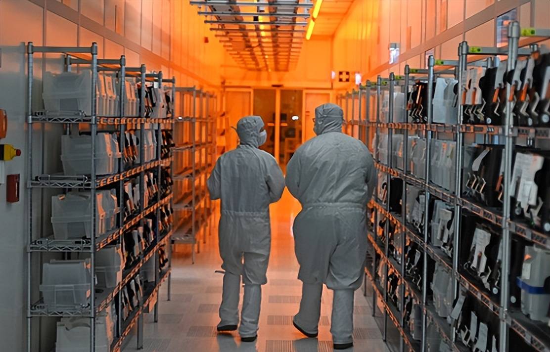 皇冠信用网最高占成
_中美要握手言和了?欧盟立马变脸皇冠信用网最高占成
,突然给中国“戴高帽”,周四在布鲁塞尔不见不散!