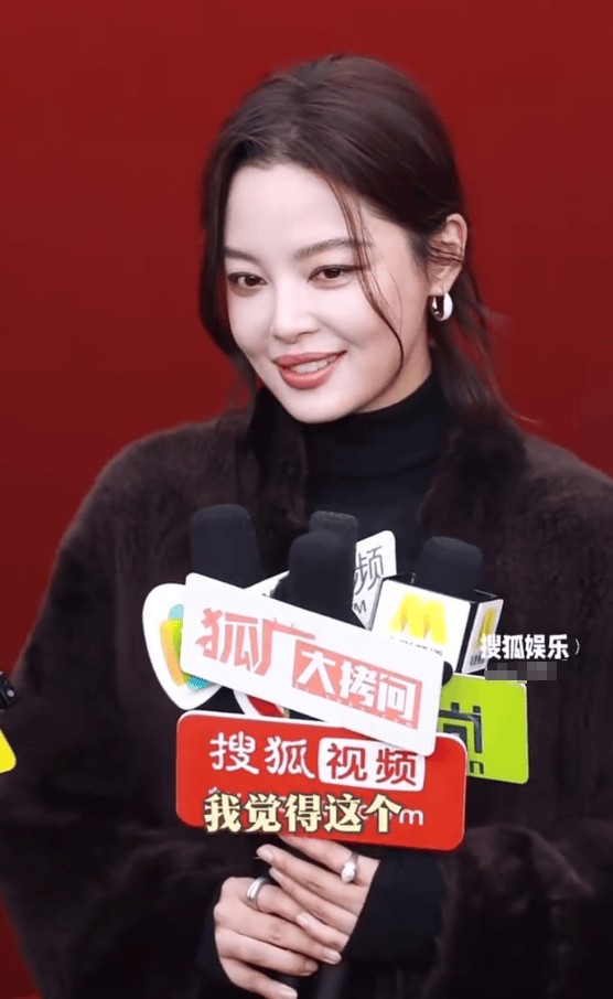 足球外盘在哪里可以买_辛芷蕾希望任何女性少听建议：没有任何一条建议是真正正确的