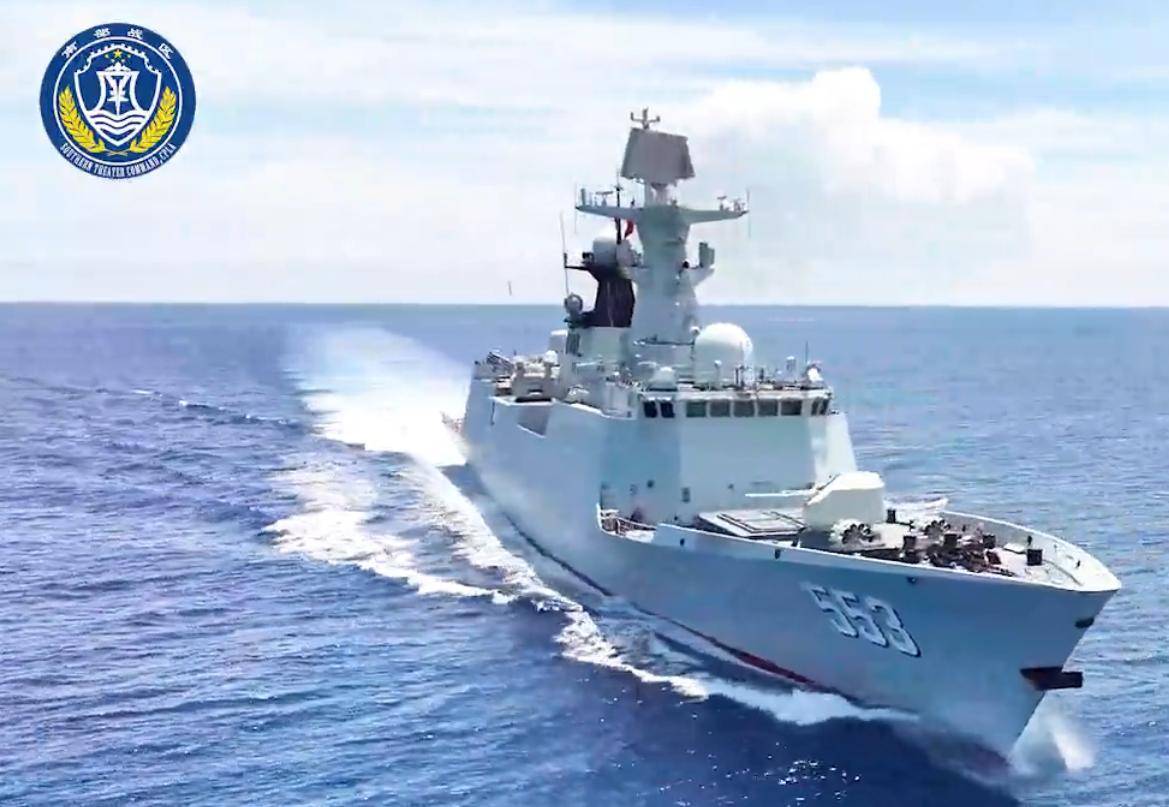 做足球外围代理_解放军动真格！3万吨战舰出击黄岩岛做足球外围代理，054A调转舰炮，随时能开火