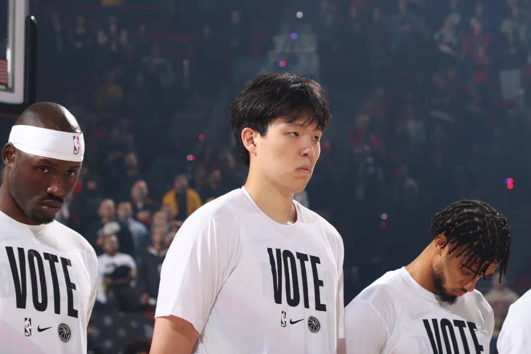 彩票信用盘出租_开拓者主帅回应杨瀚森被下放：彩票信用盘出租他是个真正有职业精神的球员；此前已官宣被召回