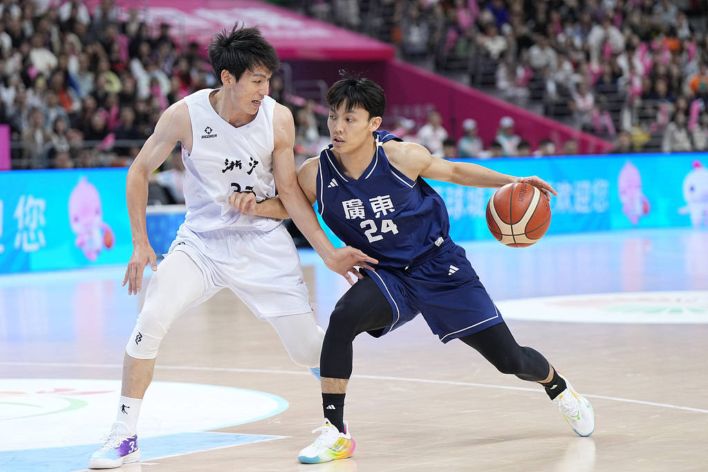 皇冠信用出租
_全运会男篮-徐杰6记三分赵睿13+4+5 广东轻取浙江摘金