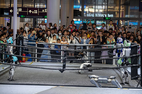 皇冠信用网出租
_澳媒感叹:中国过去试图追赶西方皇冠信用网出租
,现在赶上了,但西方未来可能赶不上中国