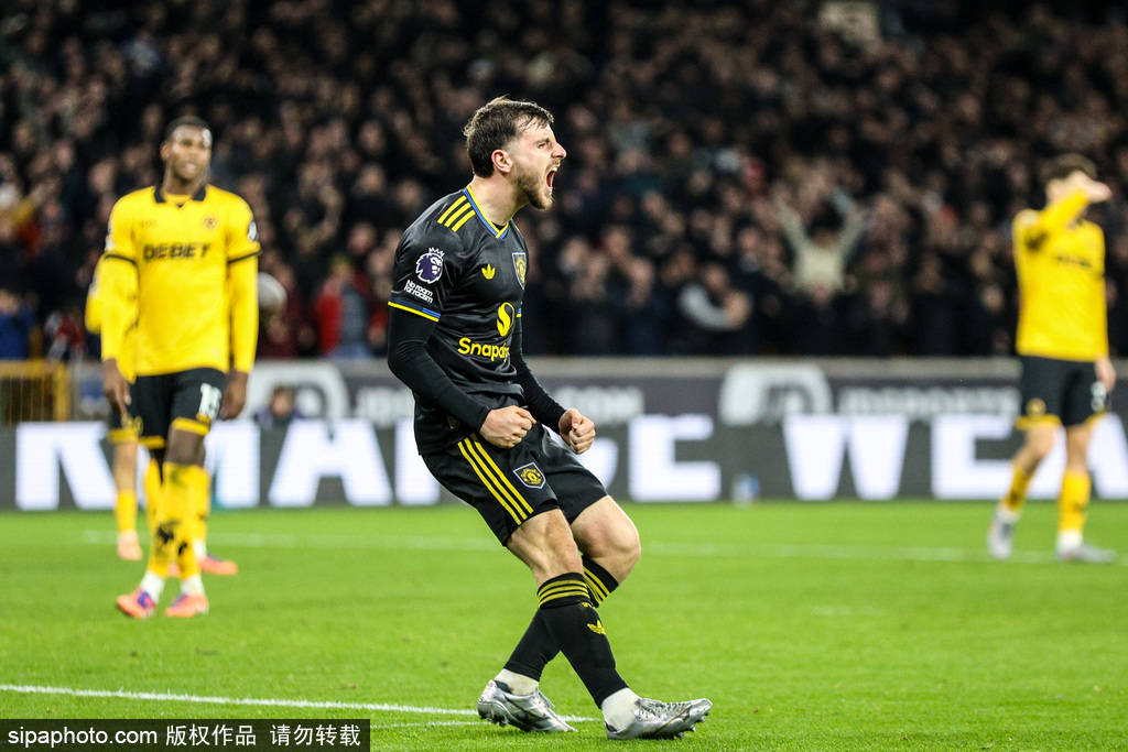 皇冠信用会员账号注册
_英超-B费双响姆贝莫破门芒特建功 曼联4-1狼队升至第六