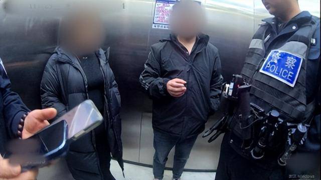 皇冠信用盘账号开通_砰！浙江女子刚坐进车里皇冠信用盘账号开通，一把菜刀砸在眼前，随后剪刀又飞来