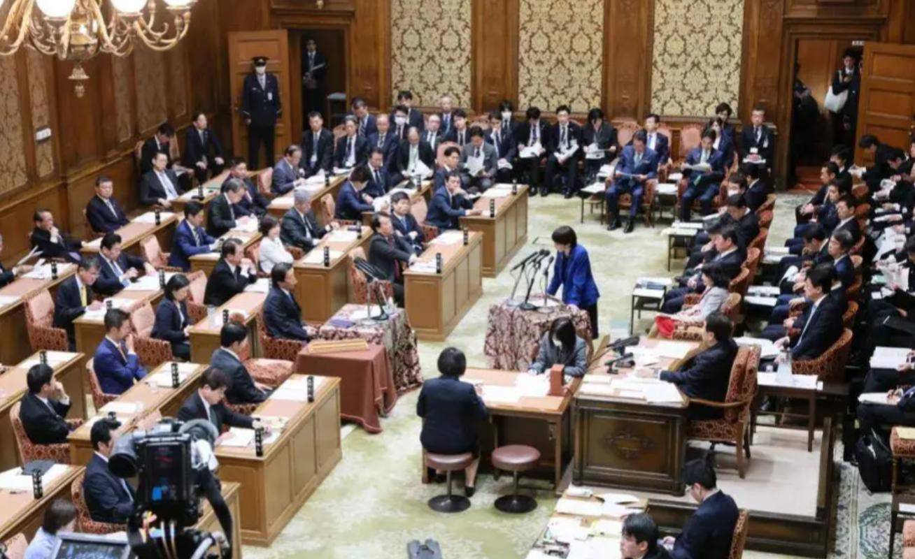 皇冠abcd类型网
_高市早苗连续2天喊话中国皇冠abcd类型网
,承认自己该反思,希望与中方高层对话