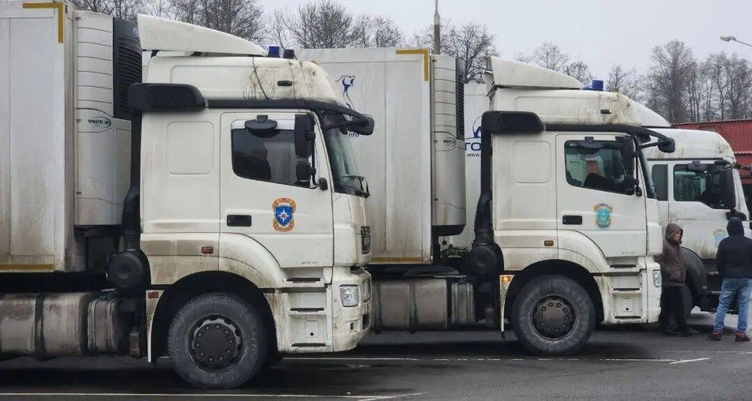 阿贾克斯vs兹洪勒_俄罗斯将1003名阵亡乌克兰军人遗体移交乌克兰阿贾克斯vs兹洪勒，接收26名阵亡俄罗斯士兵遗体