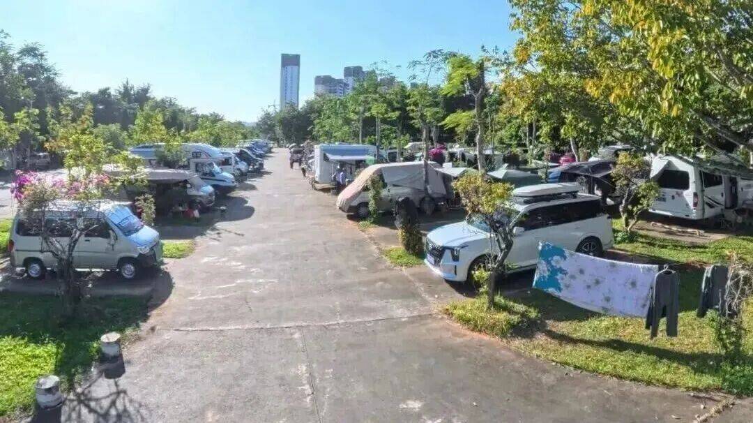 悉尼奥林匹克vs APIA莱洽德
_多地宣布加强房车管理