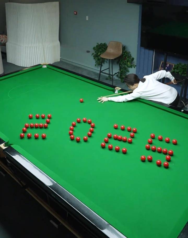 皇家马德里vs马略卡
_潘晓婷一杆将2025打成2026皇家马德里vs马略卡
,网友:差点以为是AI,看你明年怎么打出2027