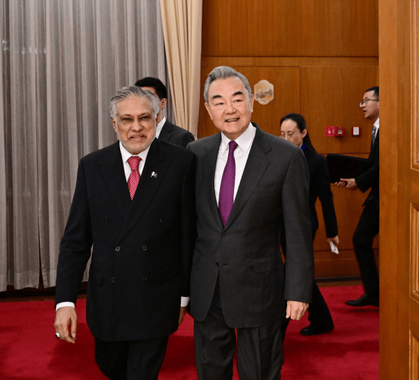 乌德勒支青年队vs阿贾克斯青年队_王毅：乌德勒支青年队vs阿贾克斯青年队我们从不认为哪一个国家可以充当国际警察