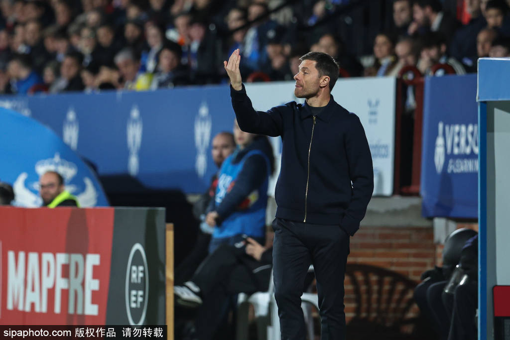 皇冠app_凌晨3点西超杯决赛：皇马巴萨争冠 姆巴佩复出 7大巨星对决