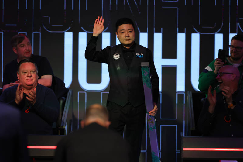 皇冠登3代理申请_不敌后辈赵心童无缘世锦赛八强皇冠登3代理申请,丁俊晖的“台球青春”尚未到终章